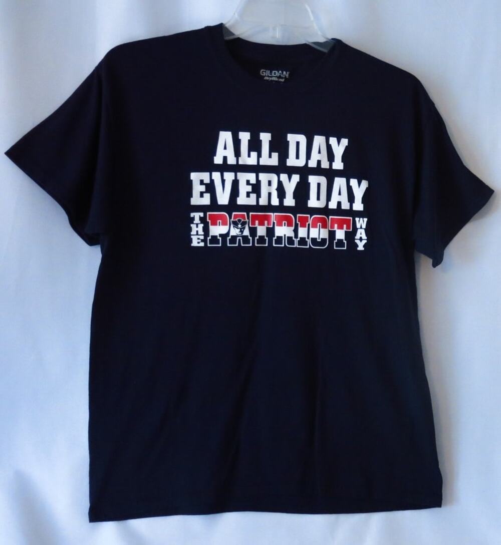 NFL New England Patriots T Shirt Size L Adult All Day Every Day Blue Football
